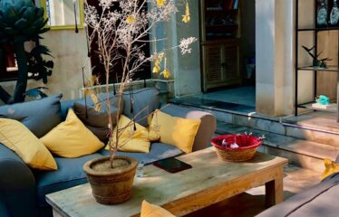 Desert Retreat with Mountain Views